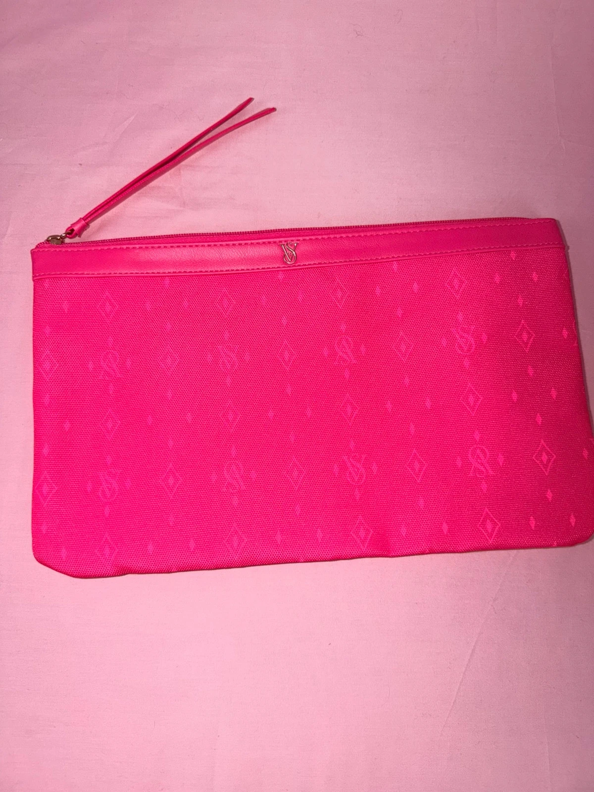 Pochette victoria Secret neuf jamais servi – photo 2